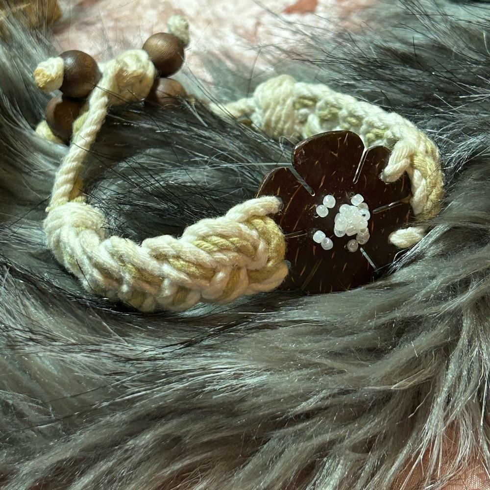 🐝 HEMP BRACLET